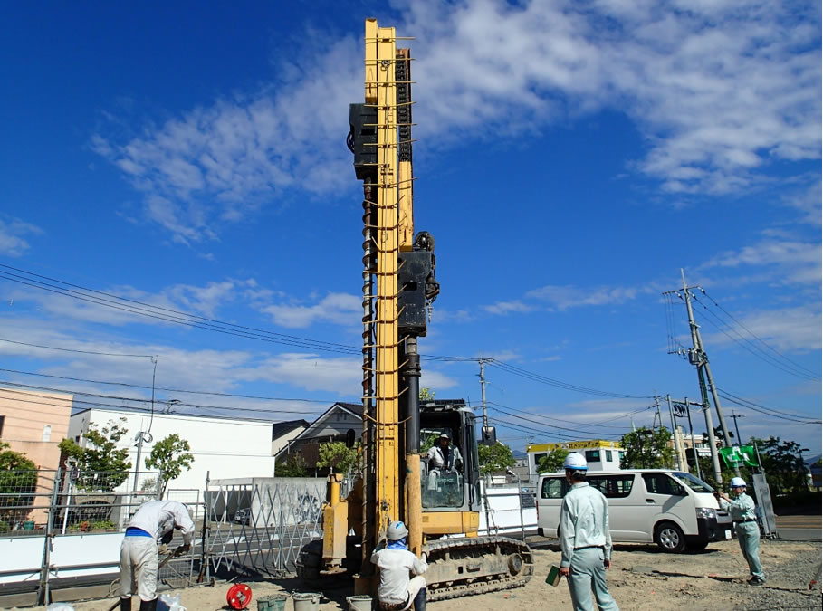 LP-SoCによる丸太の打設状況（佐賀県佐賀市）の写真 イメージ