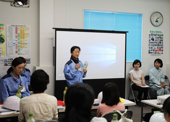 東京都下水道局　第一基幹施設再構築事務所　青木所長による挨拶の写真