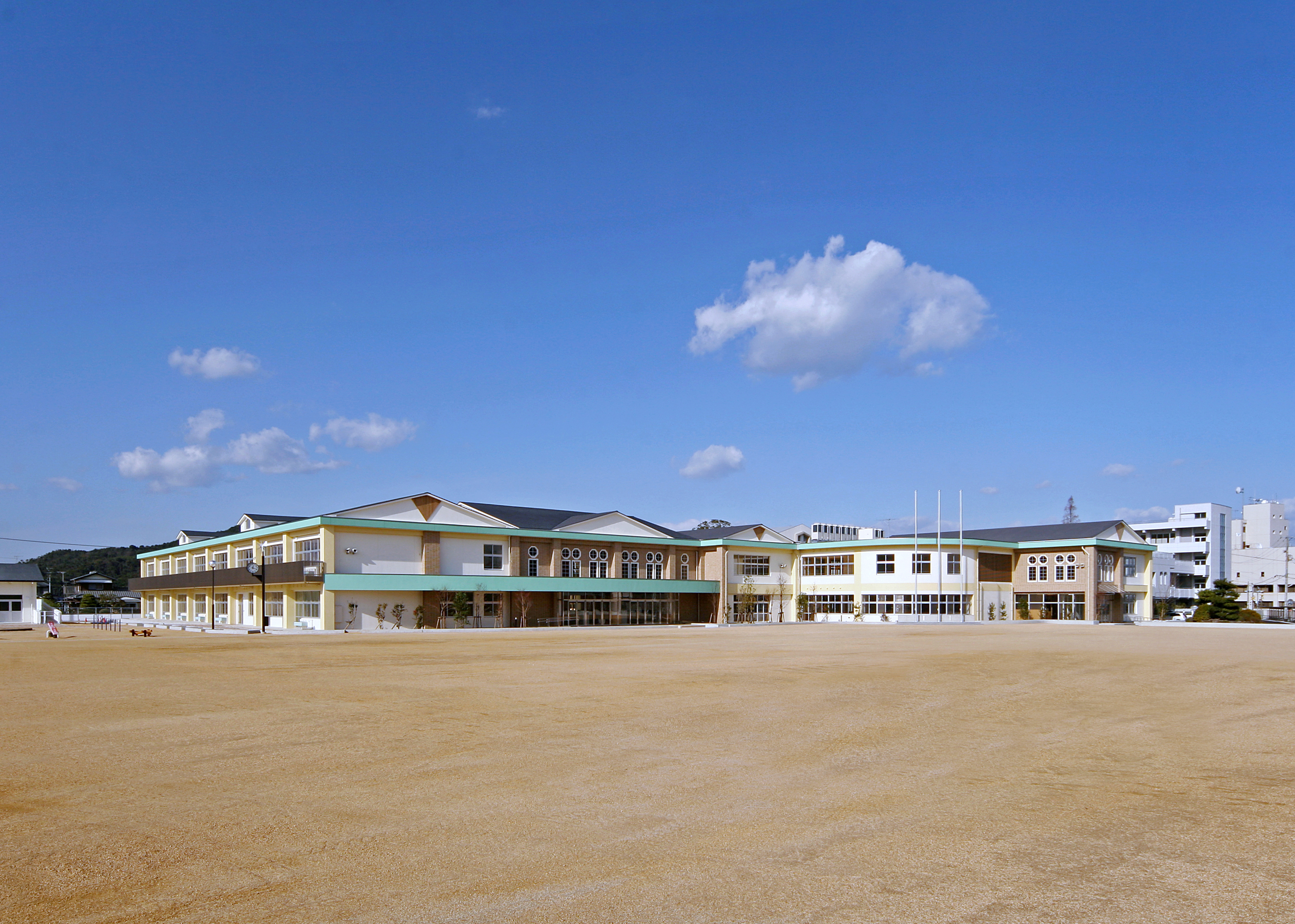 東かがわ市立引田小学校・引田中学校(香川県)