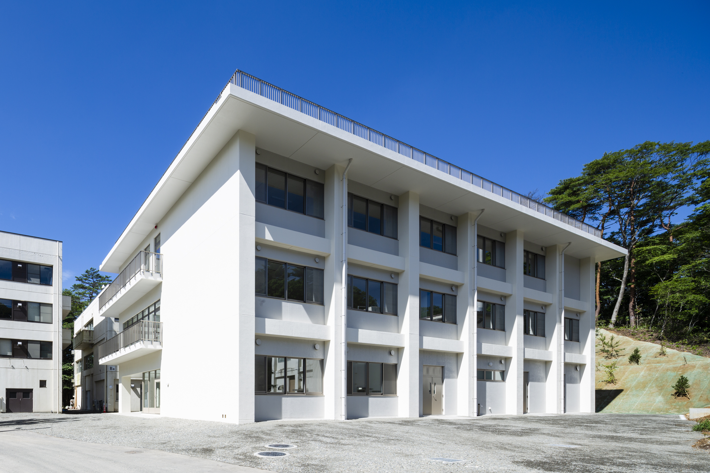 東北大学　青葉山キャンパス(宮城県)地震・噴火予知研究観測センターA棟