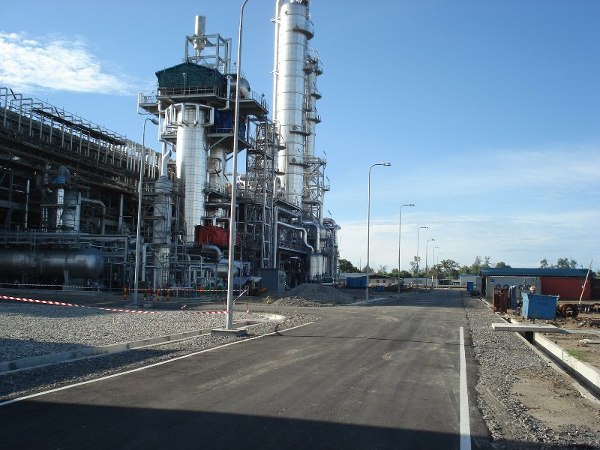 ブルネイメタノールプラント建設工事工事現況、2009年11月30日 Synthesis Distillation Areaの写真