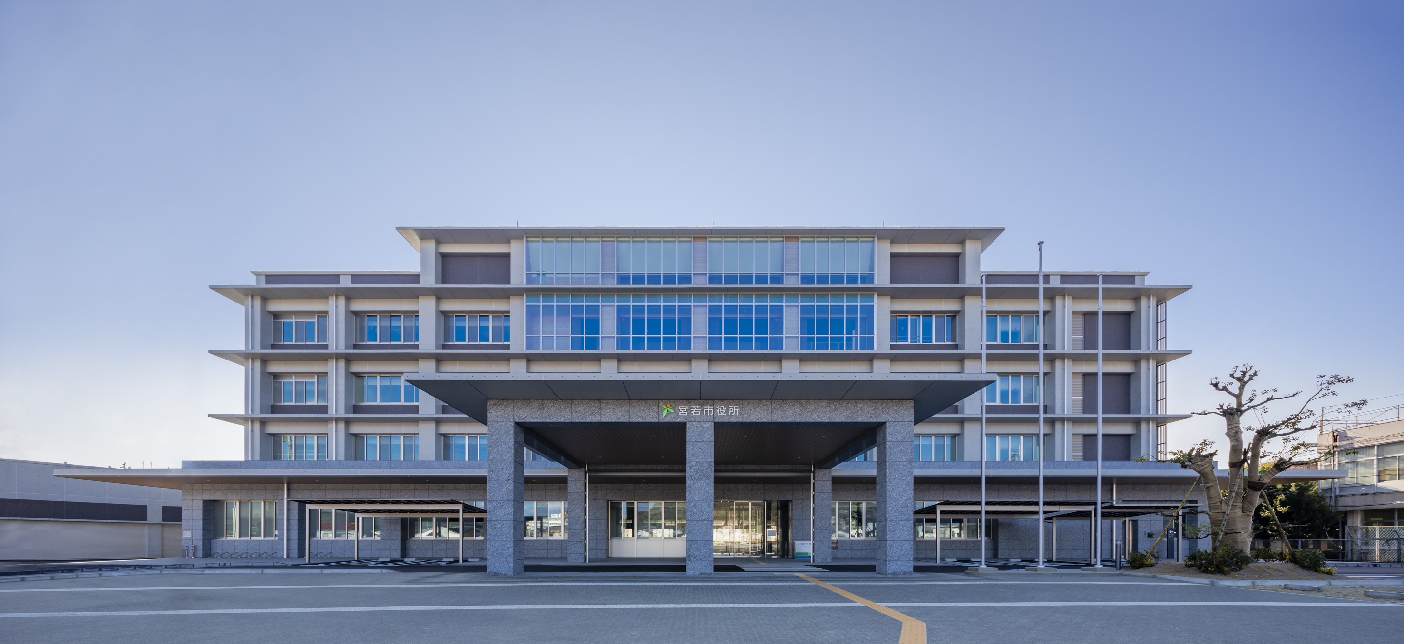 宮若市新庁舎(福岡県)の写真