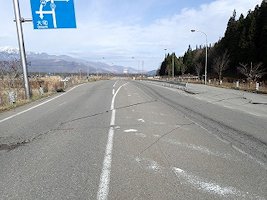 長野県北安曇郡白馬村飯森地区 道路の被害の写真