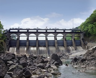改造前の西郷ダムの写真